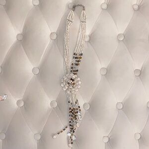 Elegant Pearl and Crystal Flower Necklace